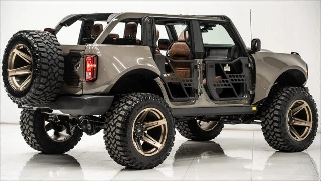 2025 Ford Bronco 6th Gen - Image 10 of 21