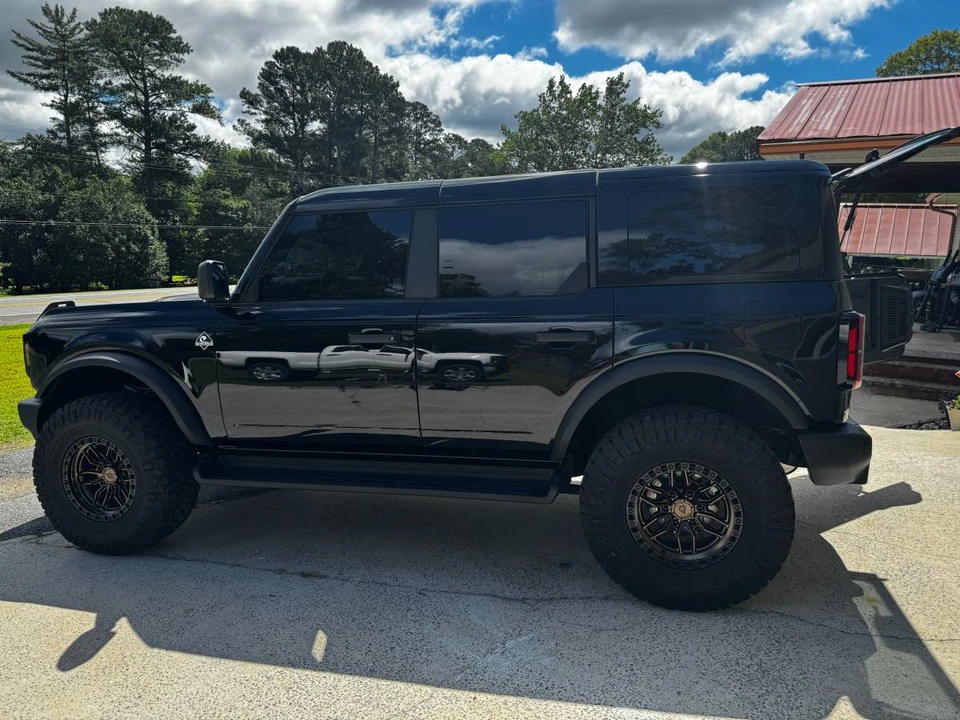 2025 Ford Bronco 6th Gen - Image 2 of 12