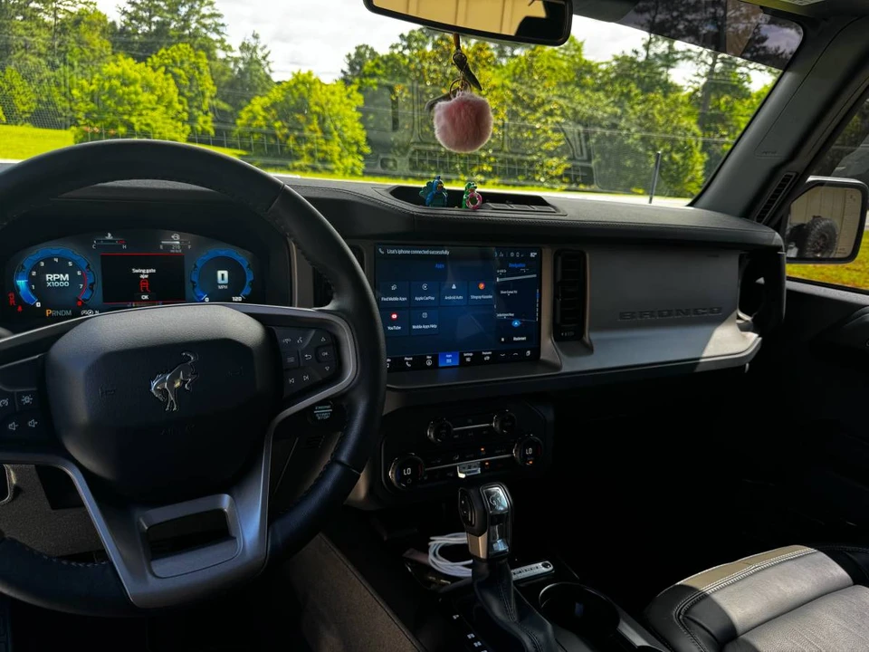 2025 Ford Bronco 6th Gen - Image 10 of 12