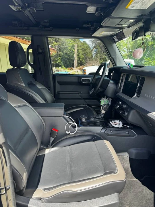 2025 Ford Bronco 6th Gen - Image 5 of 12