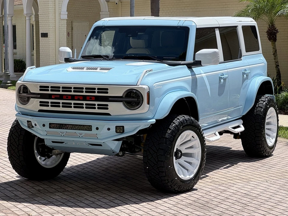 2025 Ford Bronco 6th Gen - Image 5 of 21