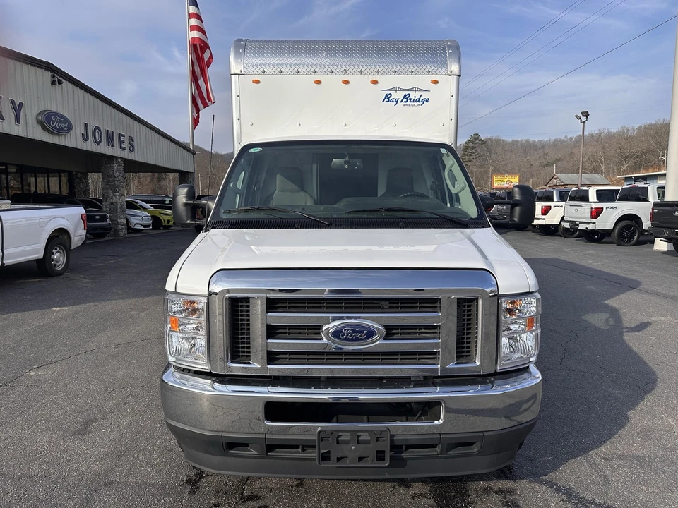 2025 Ford Econoline Van - Image 3 of 23