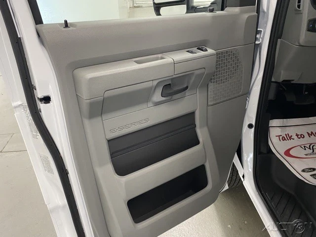 2025 Ford Econoline Van - Image 10 of 12