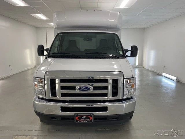 2025 Ford Econoline Van - Image 2 of 12