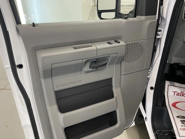 2025 Ford Econoline Van - Image 10 of 12