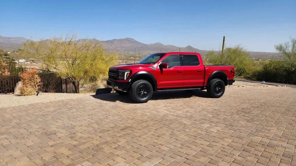 2025 Ford Super Duty 5th Gen - Image 11 of 15