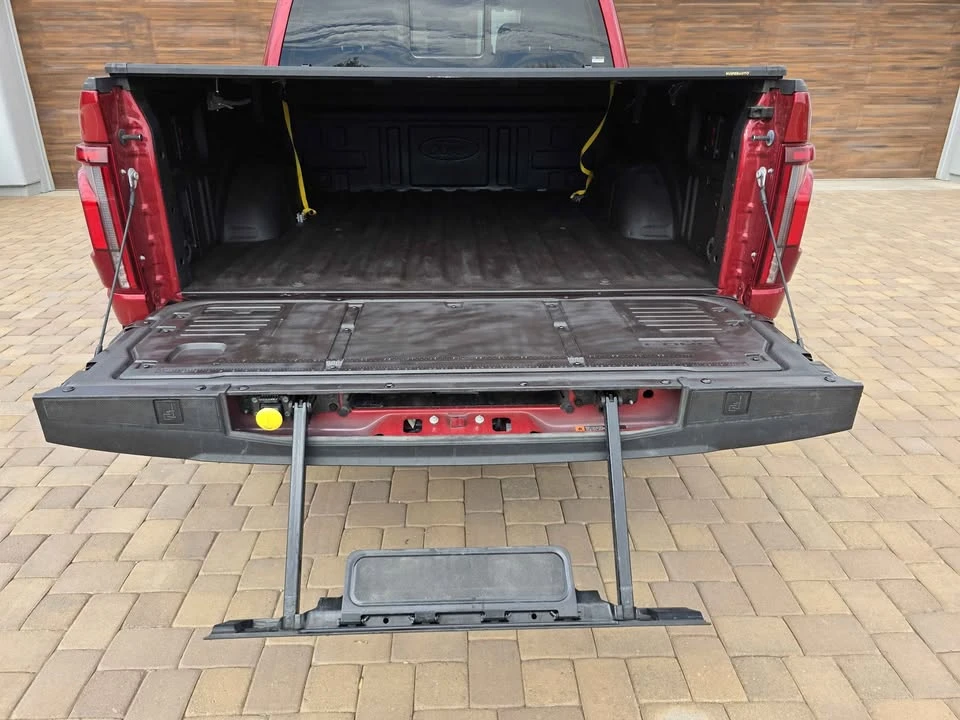 2025 Ford Super Duty 5th Gen - Image 4 of 15