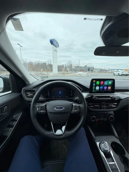 2025 Ford Escape - Image 14 of 19