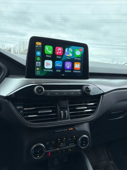 2025 Ford Escape - Image 13 of 19