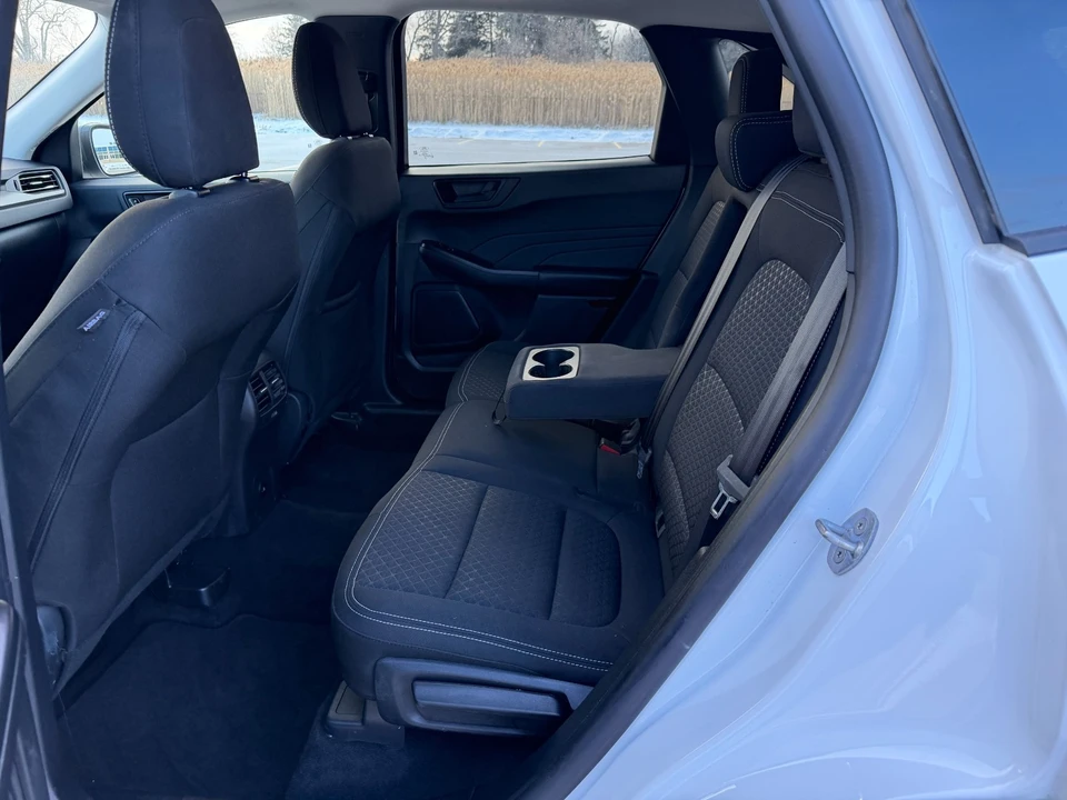 2025 Ford Escape - Image 12 of 21