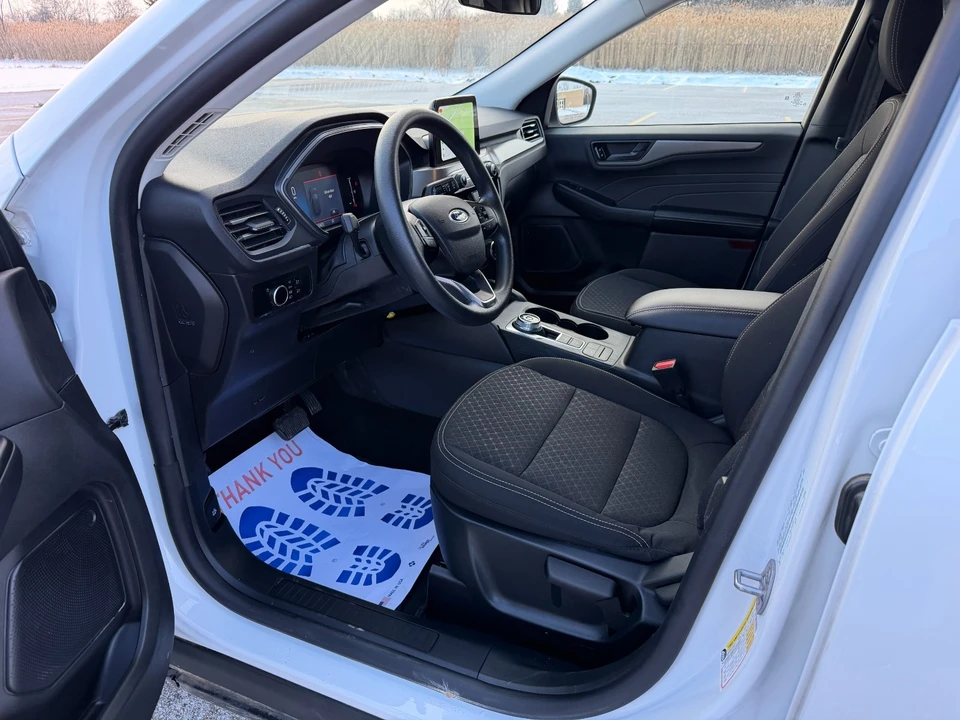 2025 Ford Escape - Image 10 of 21
