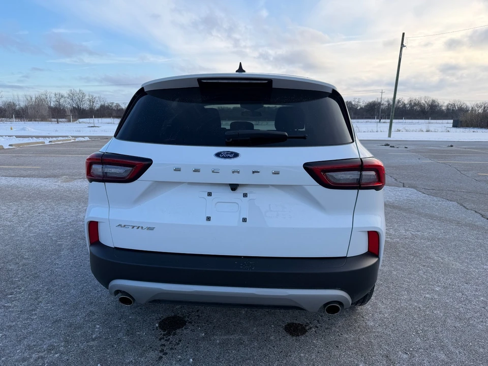 2025 Ford Escape - Image 6 of 21