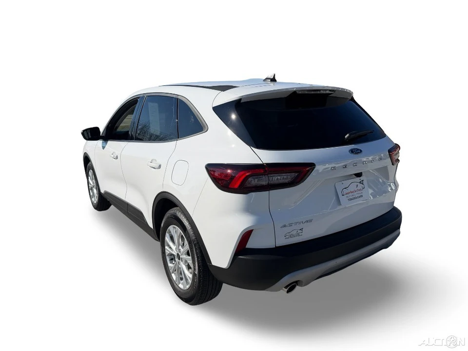 2025 Ford Escape - Image 2 of 12
