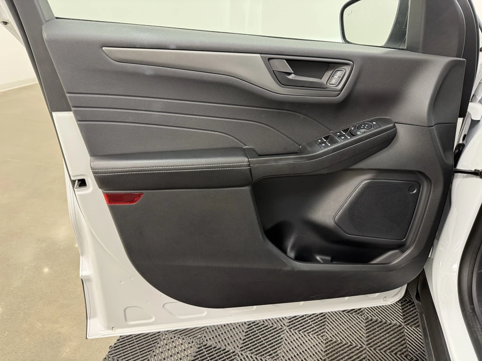 2025 Ford Escape - Image 12 of 12