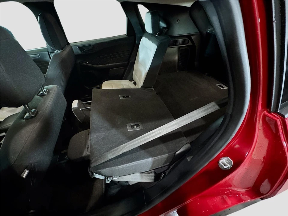2025 Ford Escape - Image 19 of 21