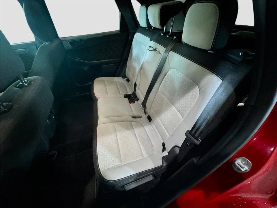 2025 Ford Escape - Image 17 of 21