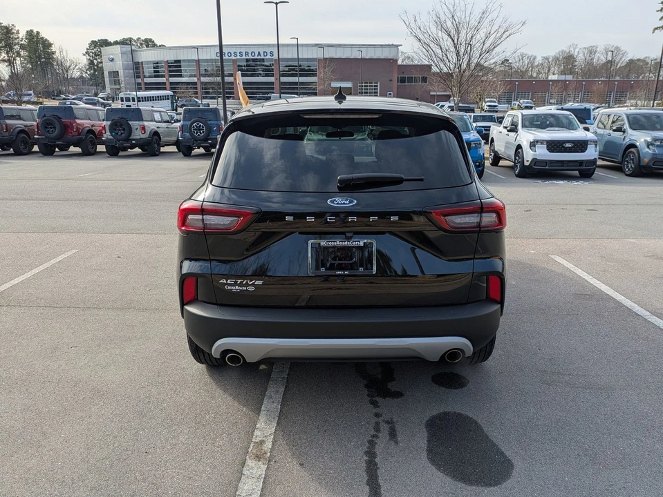 2025 Ford Escape - Image 5 of 21