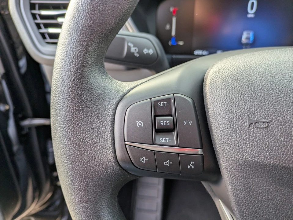 2025 Ford Escape - Image 18 of 21