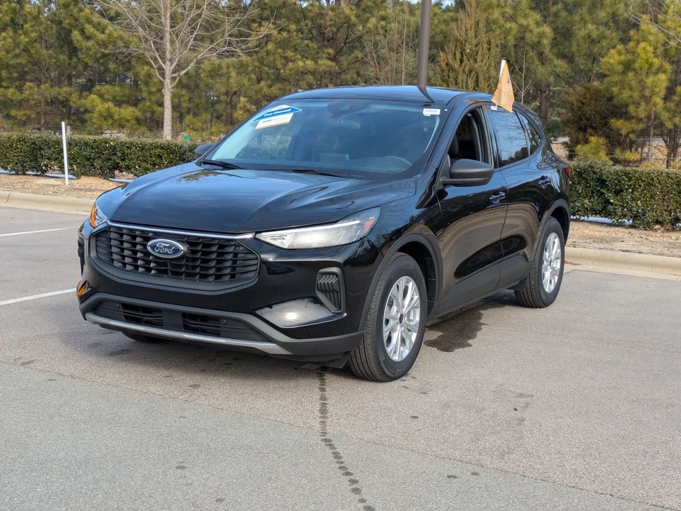 2025 Ford Escape - Image 8 of 12