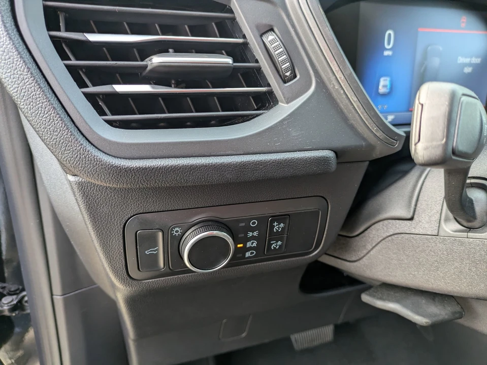 2025 Ford Escape - Image 17 of 21