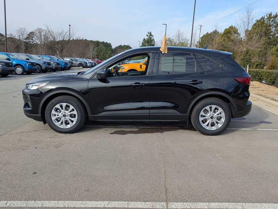 2025 Ford Escape - Image 7 of 21