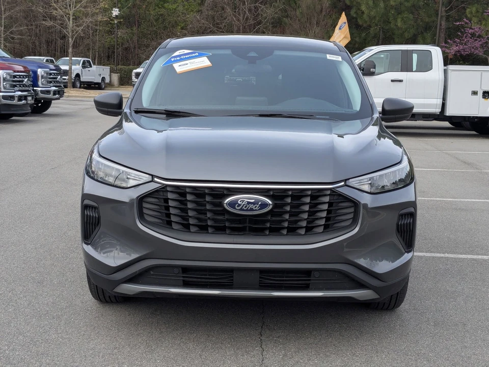 2025 Ford Escape - Image 9 of 21
