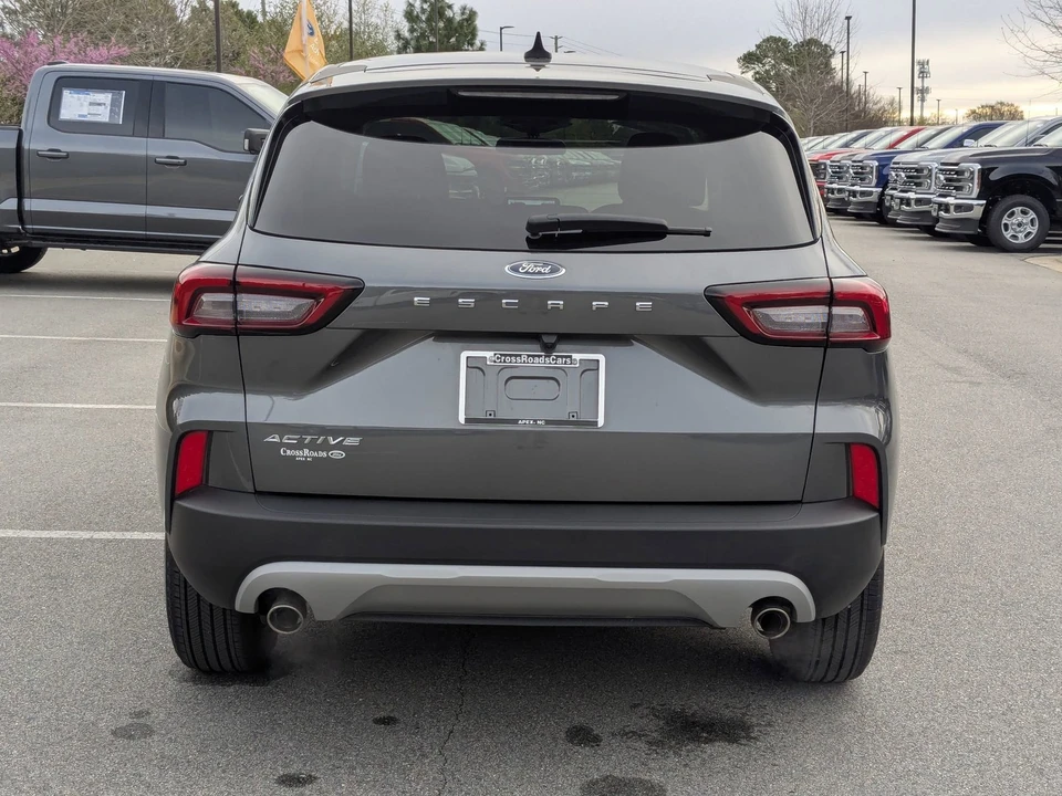 2025 Ford Escape - Image 5 of 21
