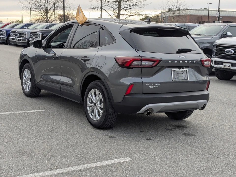 2025 Ford Escape - Image 6 of 21