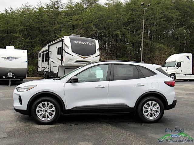 2025 Ford Escape - Image 13 of 21