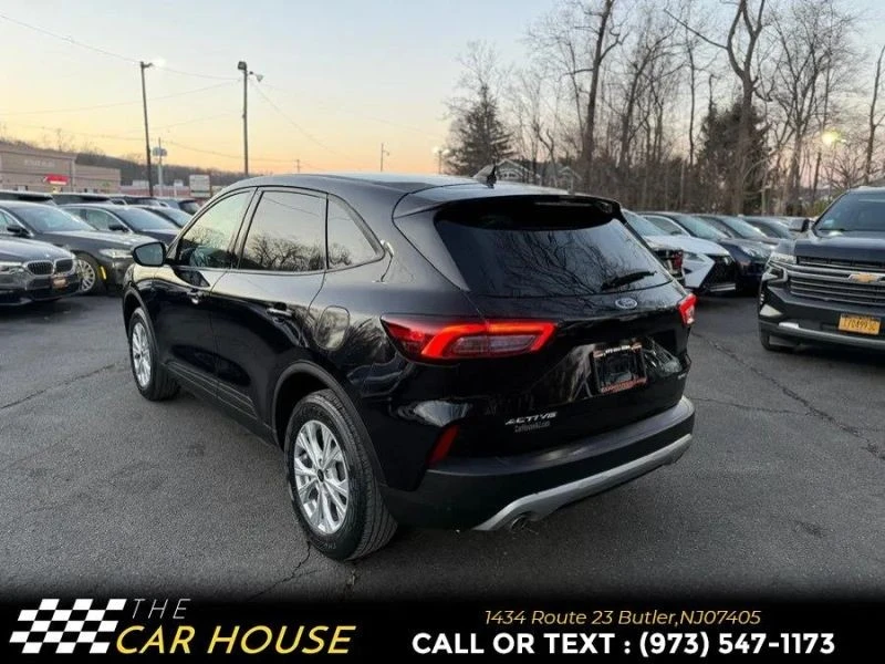 2025 Ford Escape - Image 11 of 12