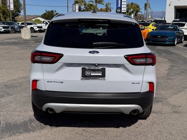 2025 Ford Escape - Image 11 of 21