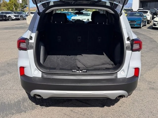 2025 Ford Escape - Image 13 of 21