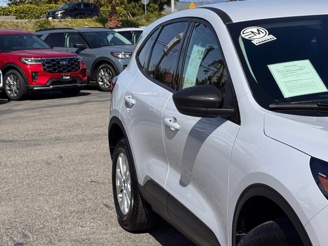 2025 Ford Escape - Image 5 of 12