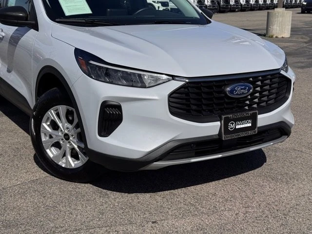 2025 Ford Escape - Image 3 of 12