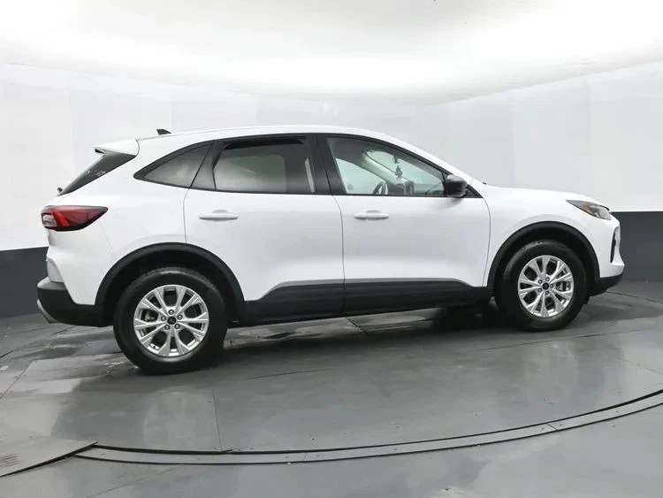 2025 Ford Escape - Image 4 of 12