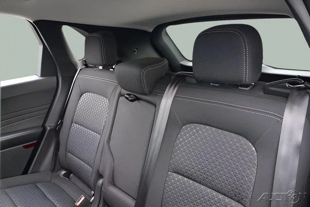 2025 Ford Escape - Image 16 of 21