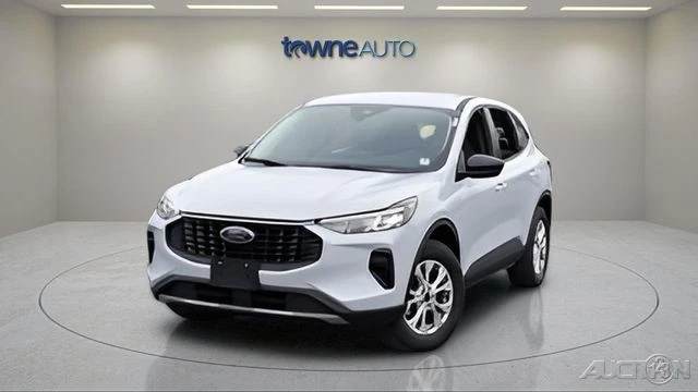 2025 Ford Escape - Image 9 of 21
