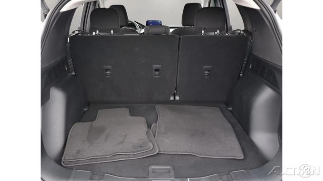 2025 Ford Escape - Image 18 of 21