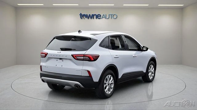 2025 Ford Escape - Image 5 of 21