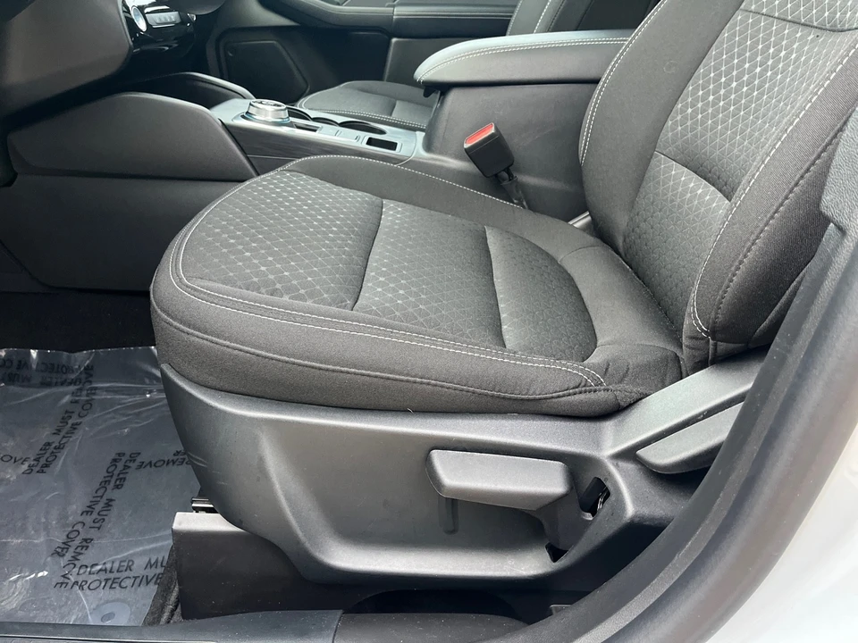 2025 Ford Escape - Image 11 of 21