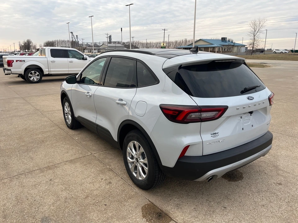 2025 Ford Escape - Image 6 of 21