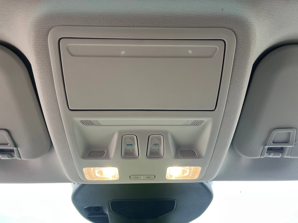 2025 Ford Escape - Image 18 of 21