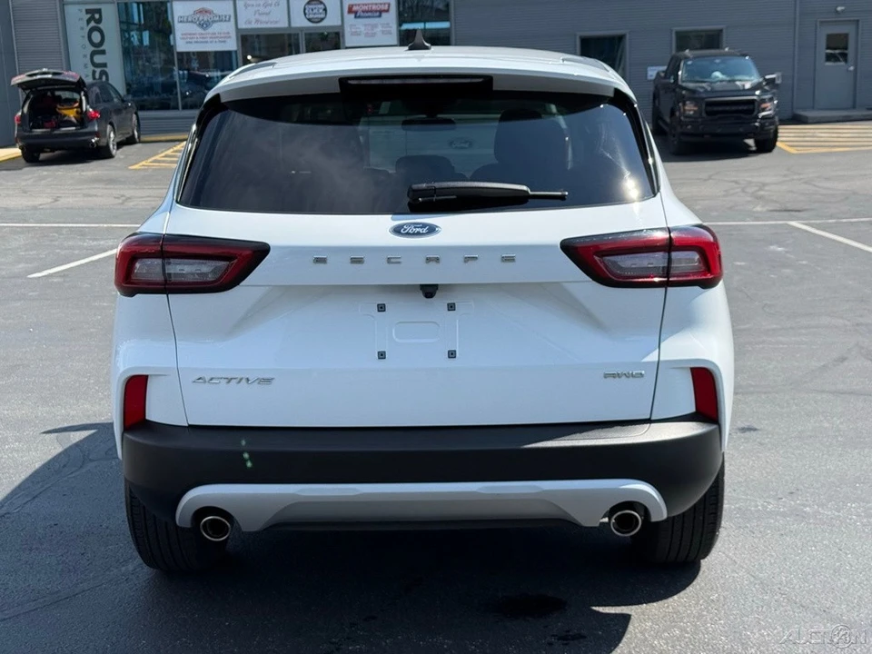 2025 Ford Escape - Image 4 of 12