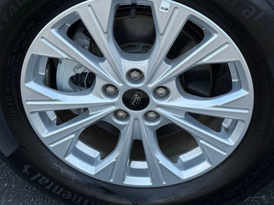 2025 Ford Escape - Image 10 of 12