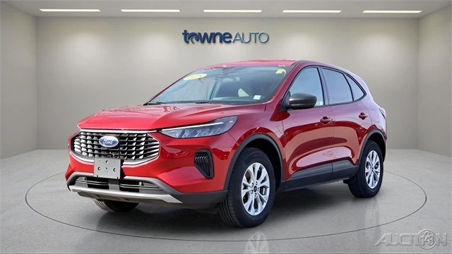 2025 Ford Escape - Image 2 of 21