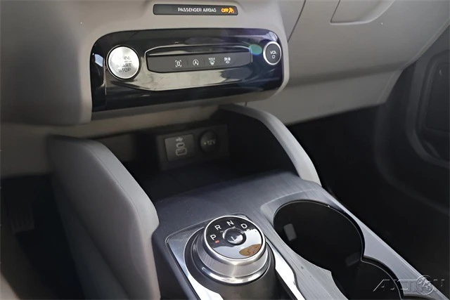 2025 Ford Escape - Image 21 of 21