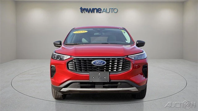 2025 Ford Escape - Image 9 of 21