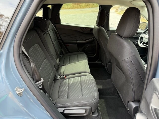 2025 Ford Escape - Image 16 of 21