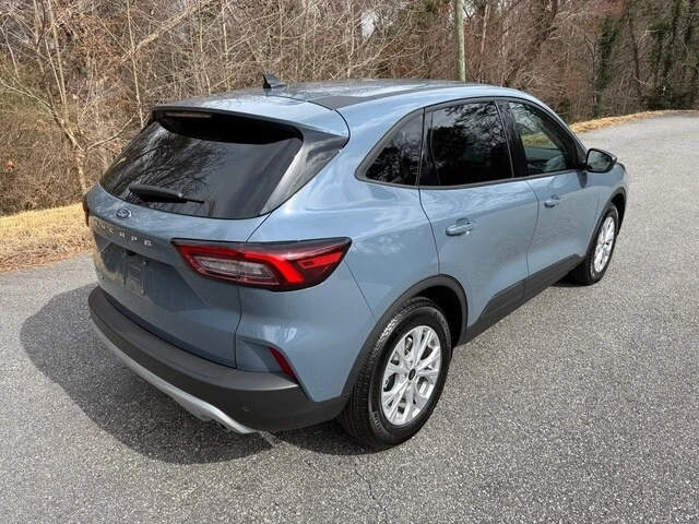 2025 Ford Escape - Image 6 of 12