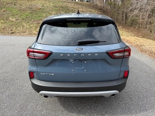 2025 Ford Escape - Image 7 of 12
